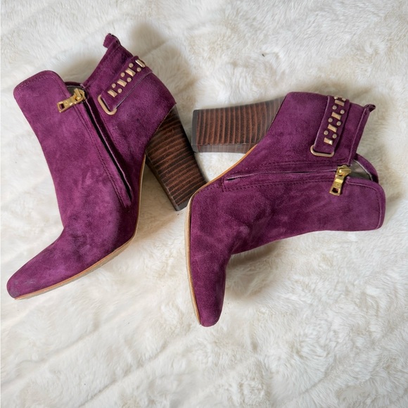 Shoes - Purple booties